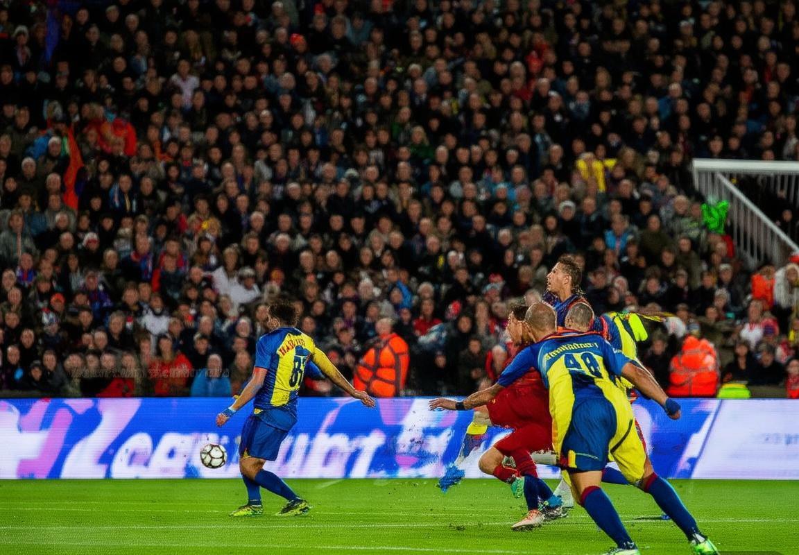 巴塞罗那vs埃菲斯：战术对决与关键瞬间解析(图1)